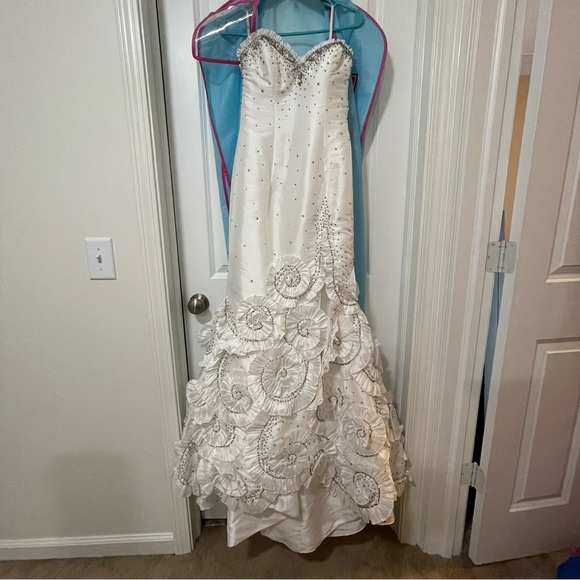 Crown Collection Gown - Picture 1 of 6